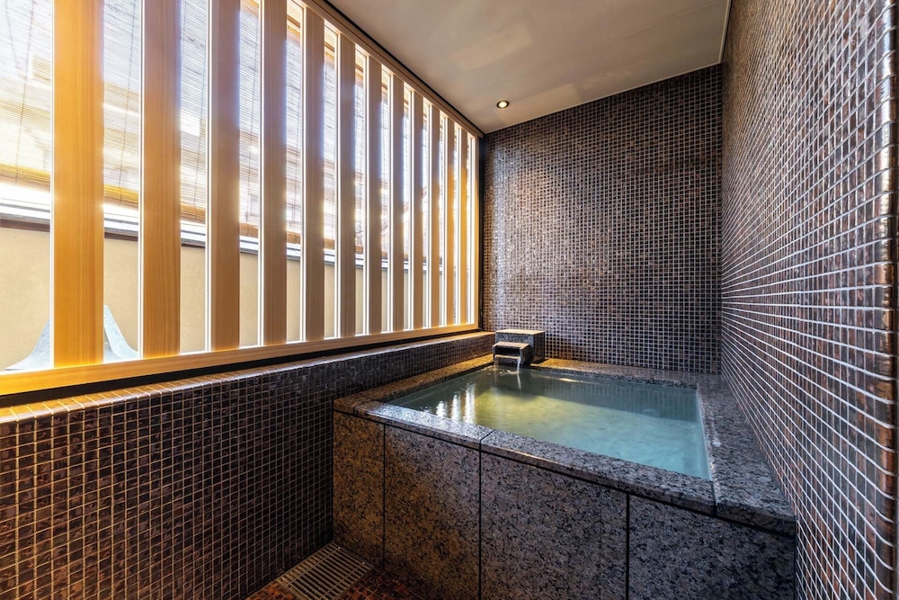 半露天風呂付スーペリア ツインルーム バスルーム0 | 京の宿 坂の上