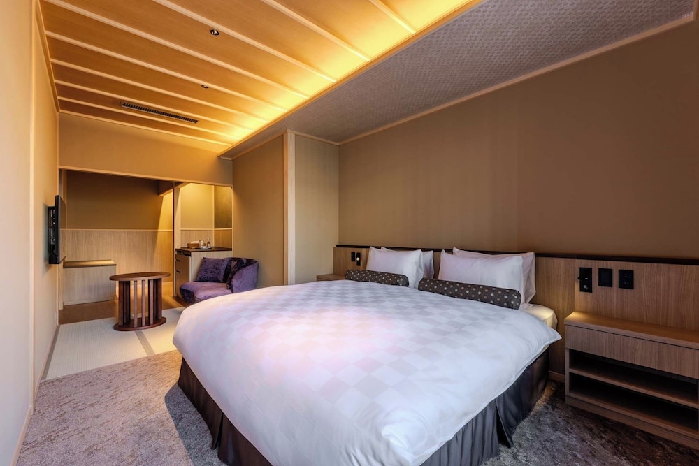 半露天風呂付スーペリア ダブルルーム | 京の宿 坂の上