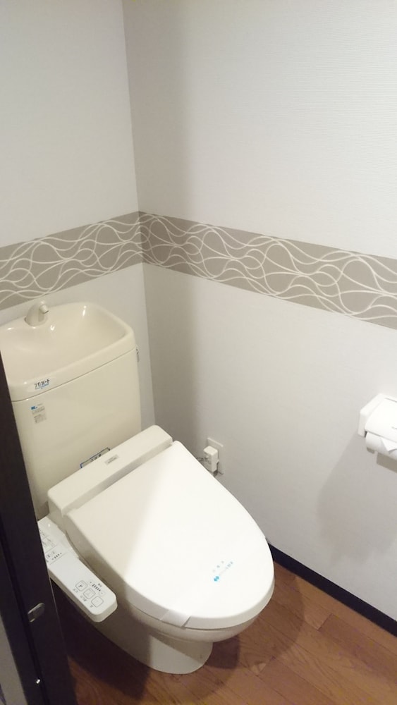 和室10畳 禁煙 バスルーム1 | 京都駅前ホテル佐野家