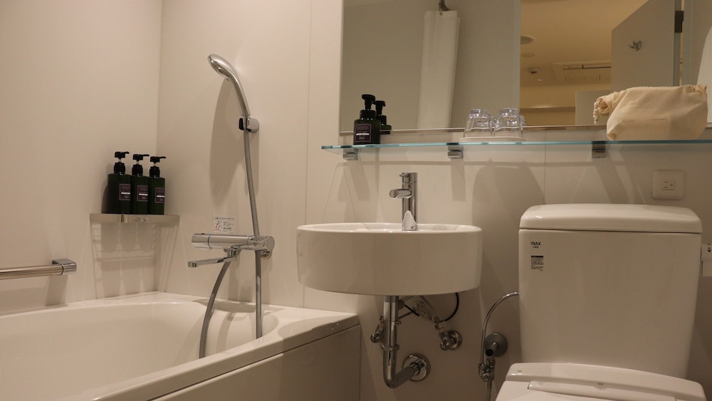 デラックス ダブル(禁煙) バスルーム2 | 新大阪ステーションホテル