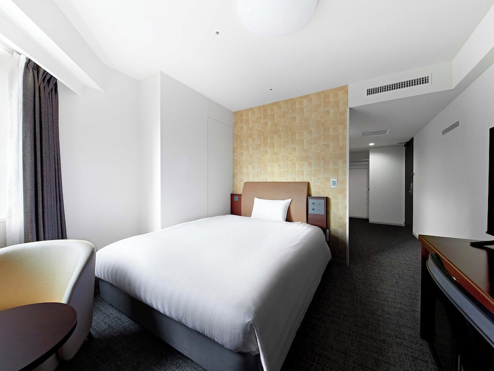 コーナーダブルルーム クイーンベッド 1 台 禁煙 | ダイワロイネットホテル新横浜