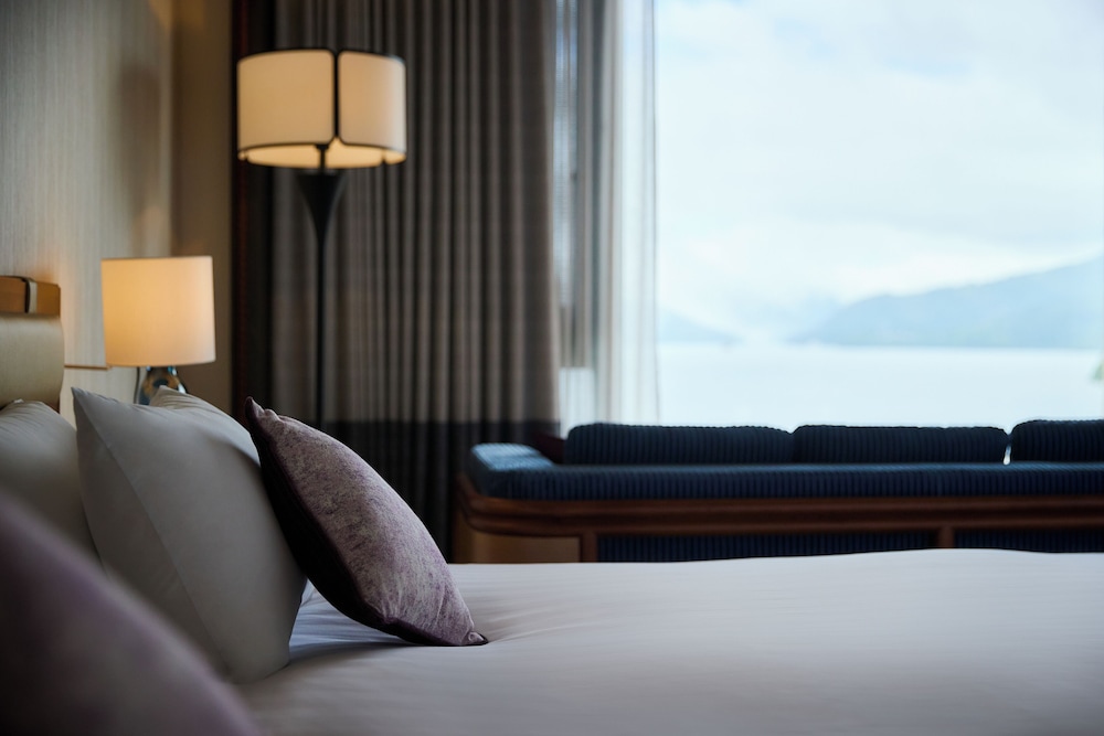 最上階スーペリアツインルーム レイクビュー 禁煙 客室3 | 箱根ホテル