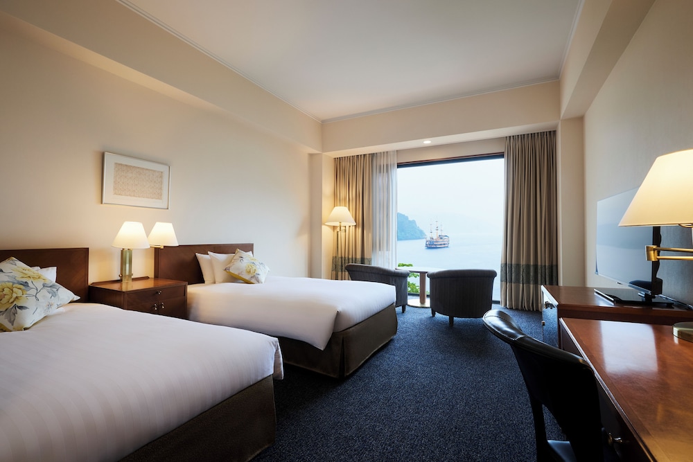 スーペリア ツインルーム レイクビュー 禁煙 | 箱根ホテル
