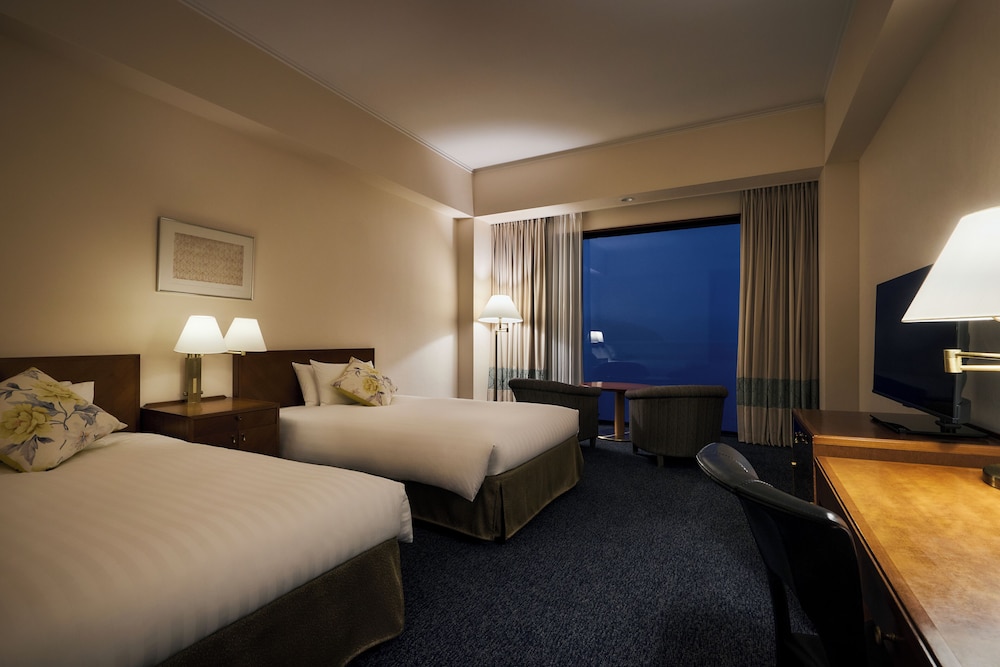 スーペリア ツインルーム レイクビュー 禁煙 客室1 | 箱根ホテル