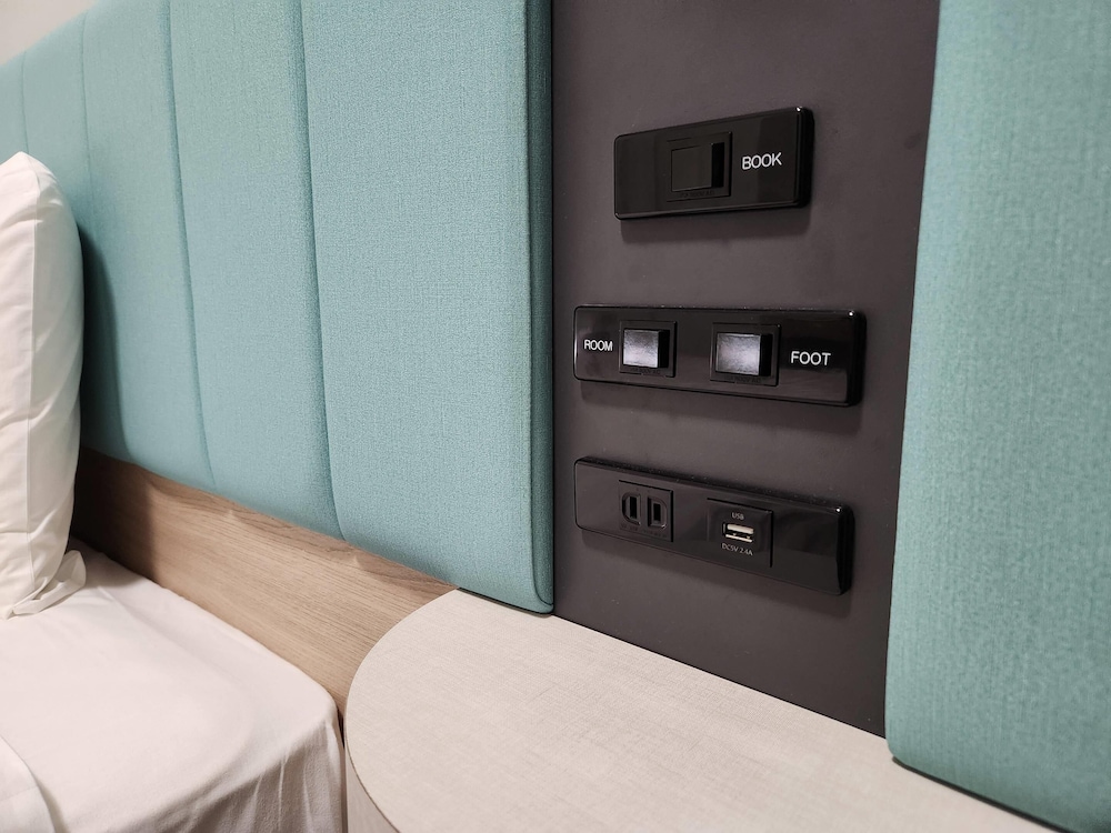 スタンダード ダブルルーム 禁煙 客室3 | コンフォート ホテル 那覇県庁前