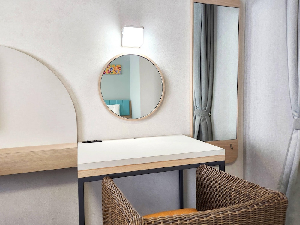 ルーム シングルベッド 3 台 禁煙 客室4 | コンフォート ホテル 那覇県庁前