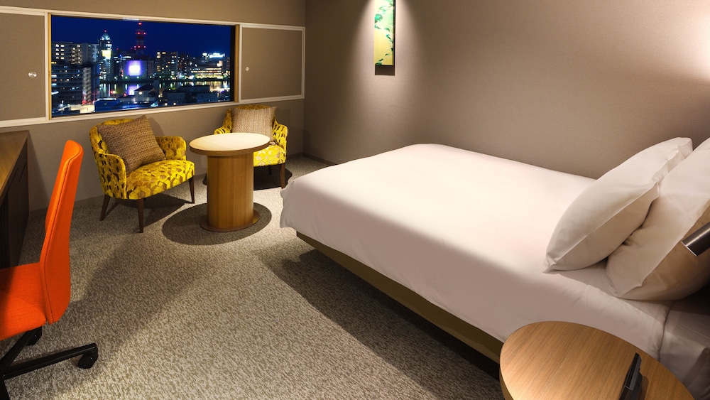 スタンダード ルーム ダブルベッド 1 台 (Mid Floor) | ANAクラウンプラザホテル新潟 by IHG