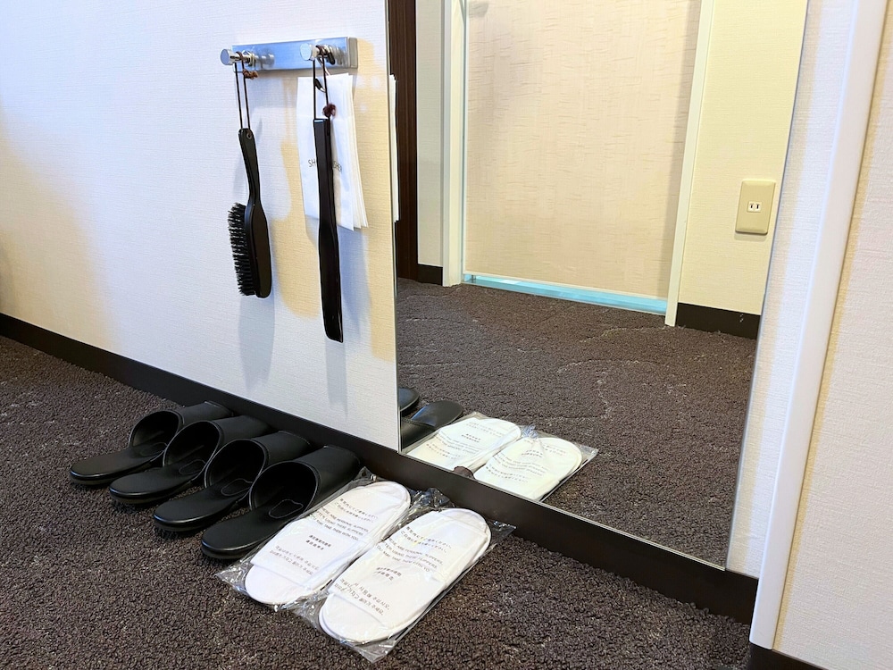 ダブルルーム 禁煙 客室の設備とサービス1 | ホテルグレイスリー田町