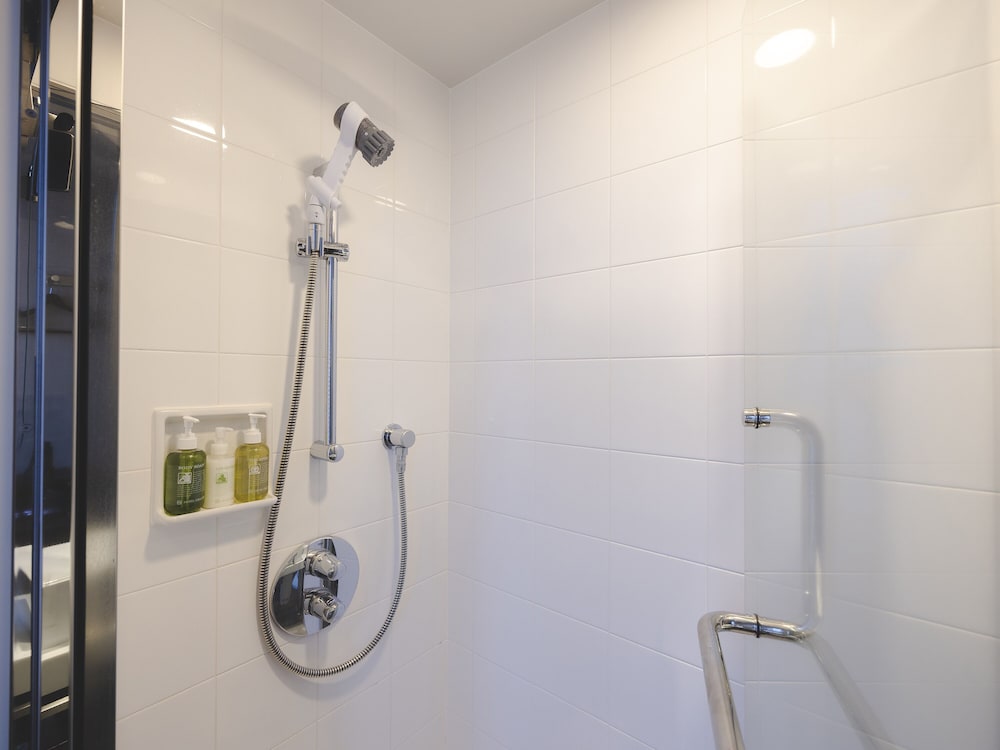 プレミアダブルルーム 禁煙 バスルーム0 | ホテルグレイスリー田町