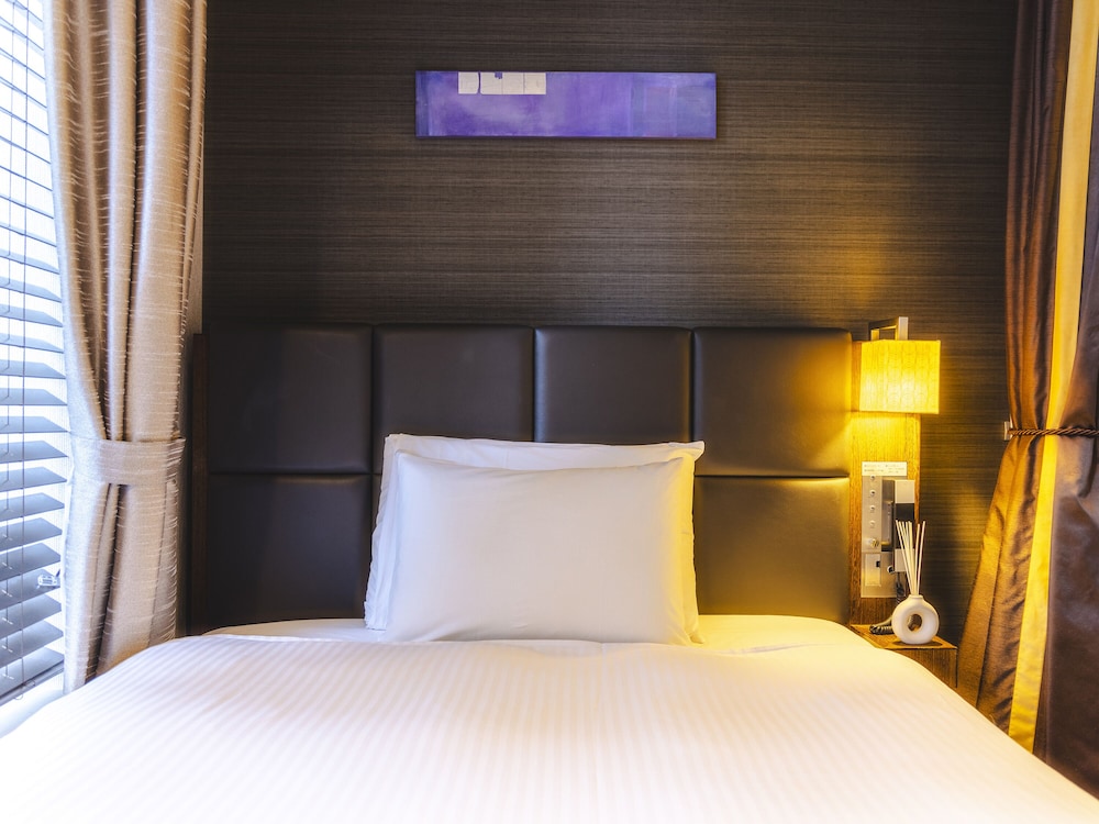 プレミアダブルルーム 禁煙 客室1 | ホテルグレイスリー田町