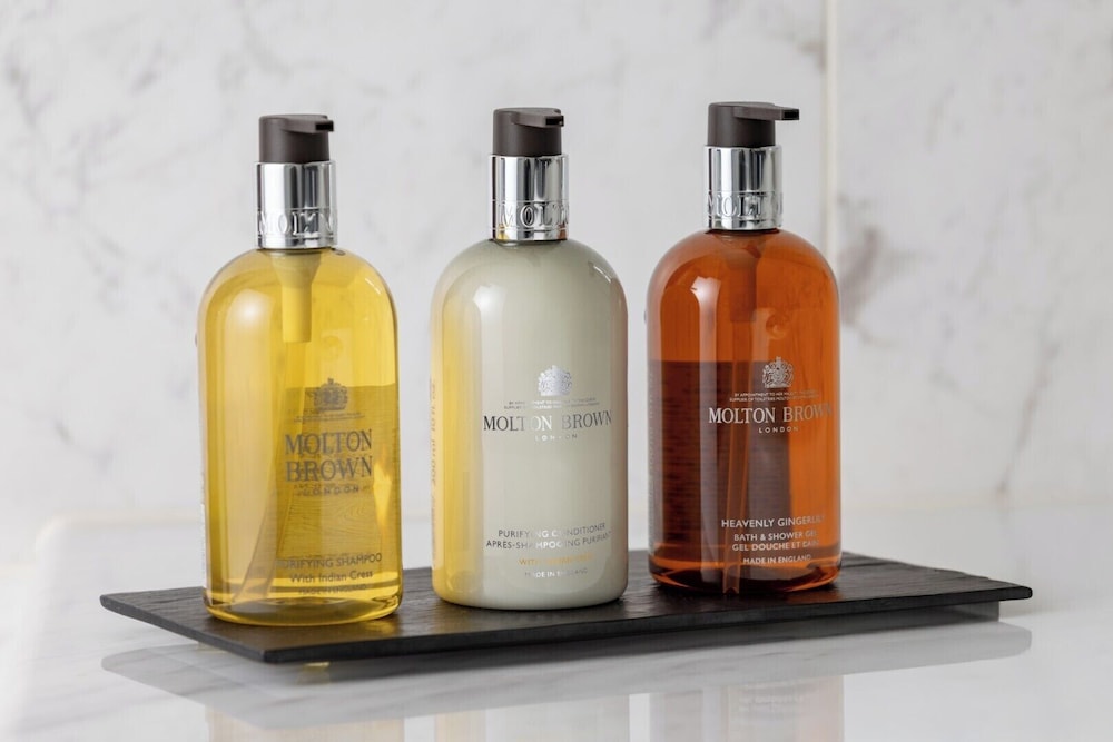 デラックス インペリアルガーデンビュールーム 客室の設備とサービス2 | シャングリ・ラ 東京