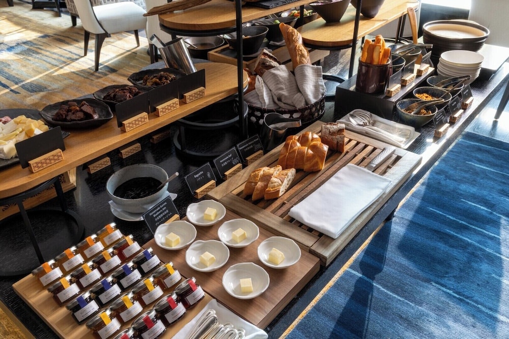 Horizon Club デラックス ルーム シングルベッド 2 台 客室3 | シャングリ・ラ 東京