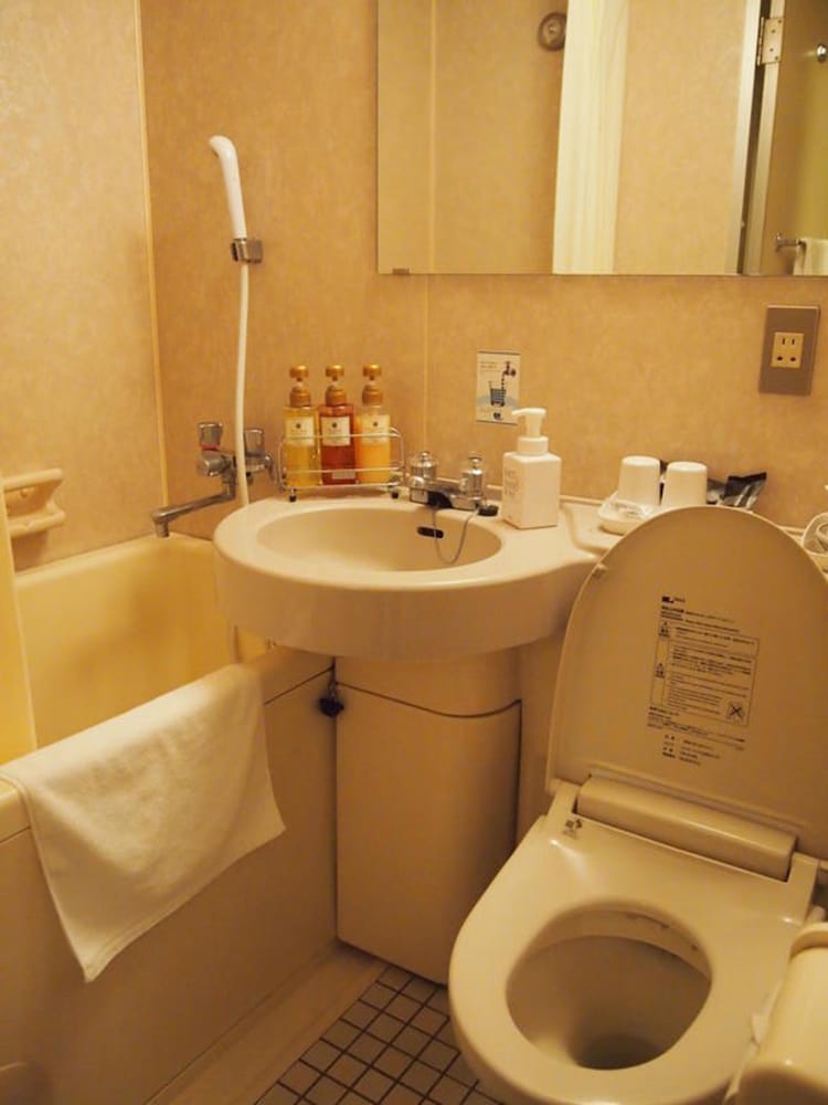 セミダブルルーム　禁煙 バスルーム1 | ネストホテル熊本