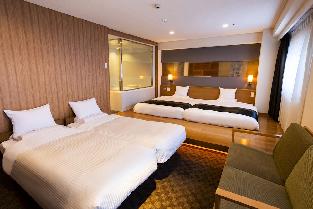 ジュニアスイート＋エキストラベッド2台 禁煙 | アートホテル弘前シティ