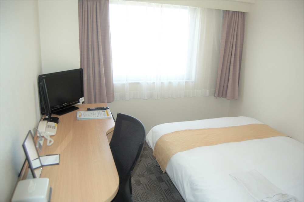 ダブルルーム 1 ベッドルーム 喫煙可 客室11 | スマイルホテル熊谷