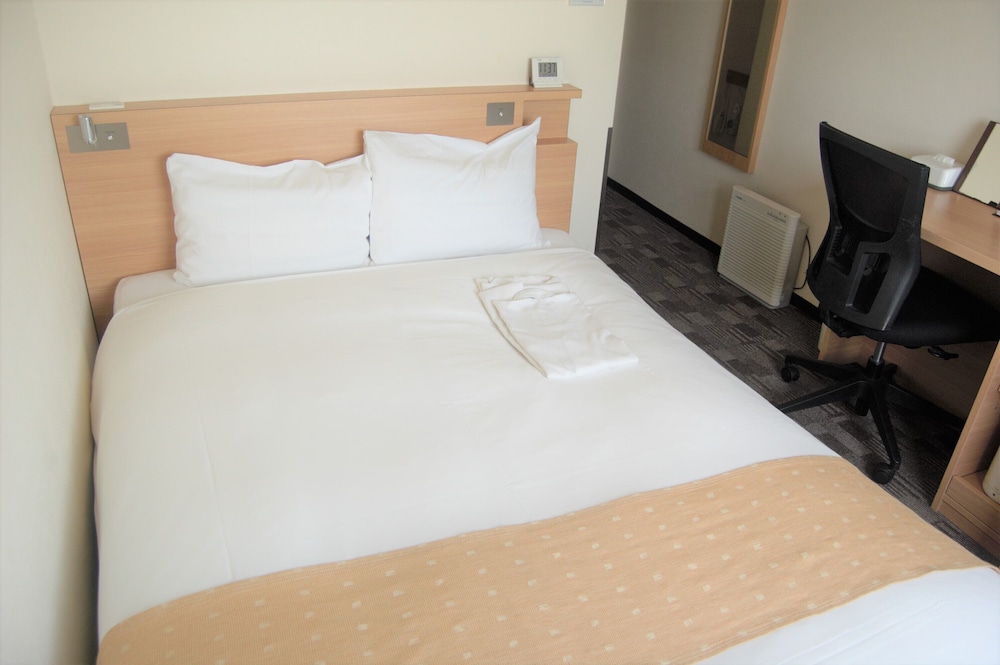 ダブルルーム 1 ベッドルーム 喫煙可 客室5 | スマイルホテル熊谷