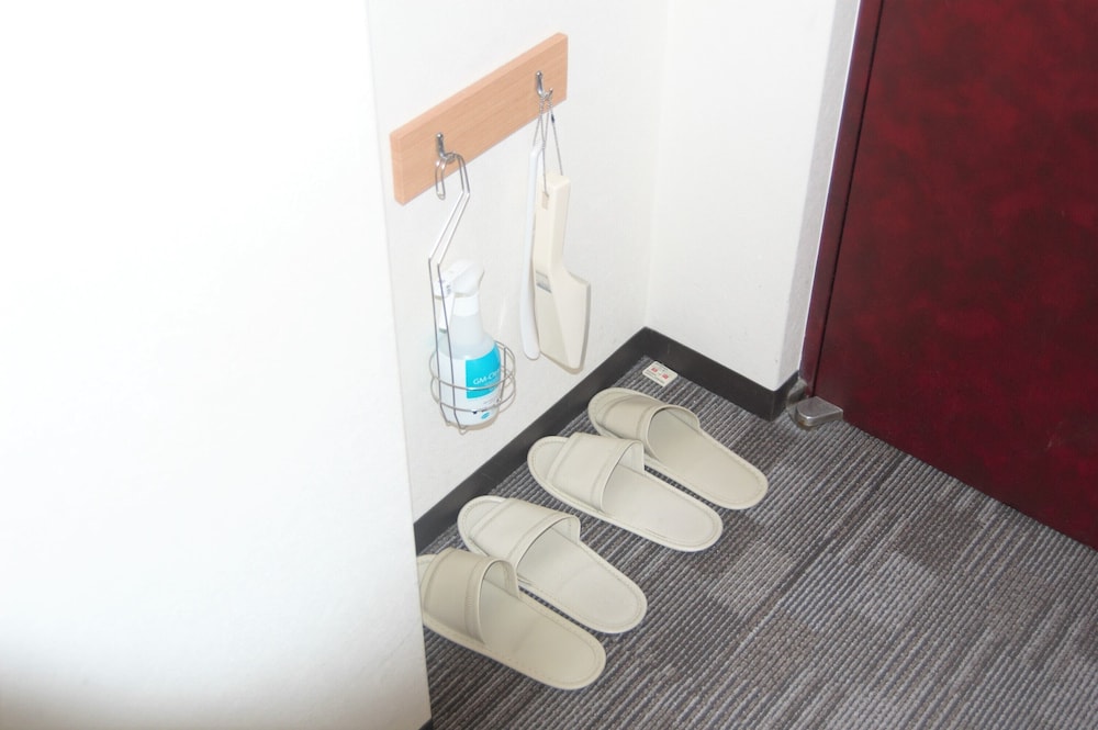 ツインルーム シングルベッド 2 台 禁煙 客室の設備とサービス0 | スマイルホテル熊谷