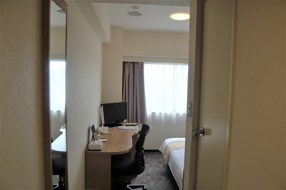 ダブルルーム 1 ベッドルーム 喫煙可 客室1 | スマイルホテル熊谷