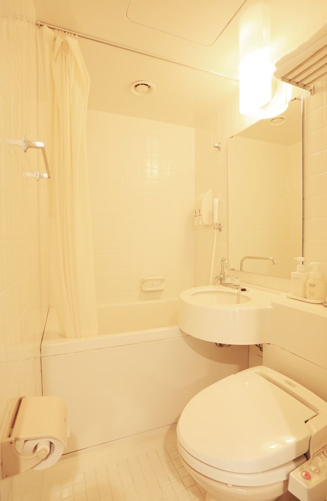 ツインルーム シングルベッド 2 台 禁煙 バスルーム0 | スマイルホテル熊谷