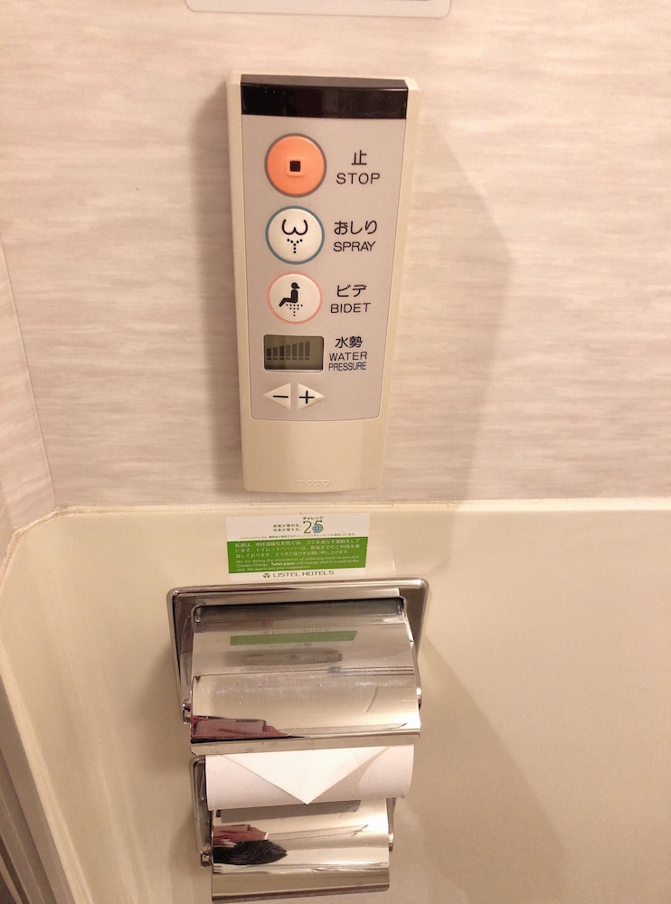 [喫煙可] セミダブルルーム 朝食付き バスルーム0 | ホテルリステル新宿