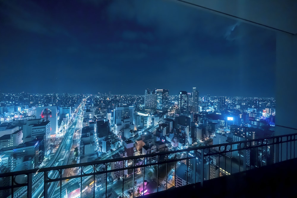 コーナーツインルーム ファミリーフォース 禁煙 (夜景確約) シティ ビュー1 | ホテルモントレ グラスミア大阪