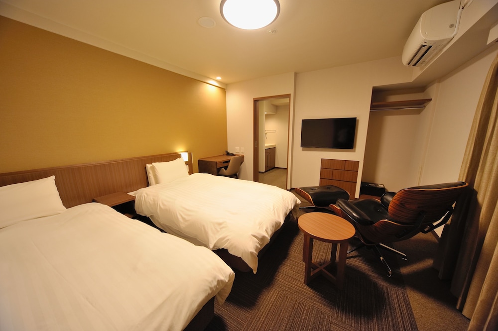 スーペリアツインルーム (シングルベッド2台) 禁煙 客室2 | ドーミーインEXPRESS目黒青葉台