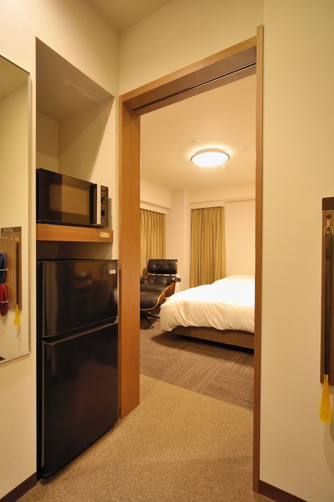 スーペリアツインルーム (シングルベッド2台) 禁煙 客室3 | ドーミーインEXPRESS目黒青葉台