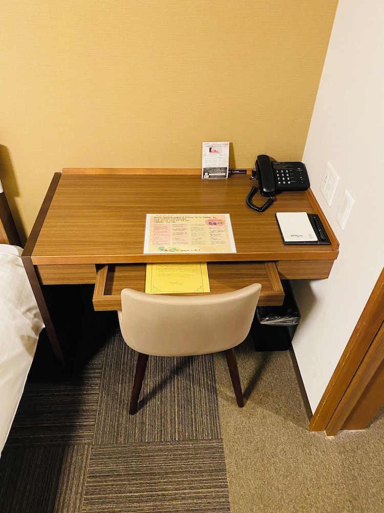 スーペリアツインルーム (シングルベッド2台) 禁煙 客室7 | ドーミーインEXPRESS目黒青葉台