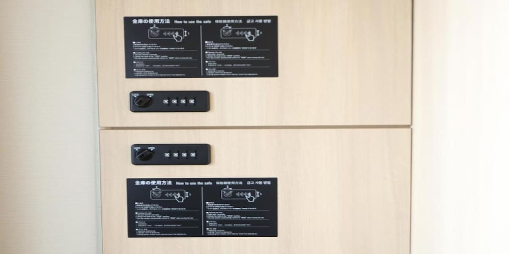 ツインキャビン 禁煙 (駅側) 客室2 | 展望大浴場 あさひ湯 ドーミーインEXPRESS浅草