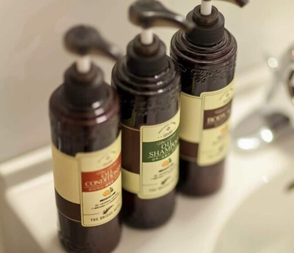 スモールダブルルーム　禁煙 バスルーム1 | 道頓堀ホテル