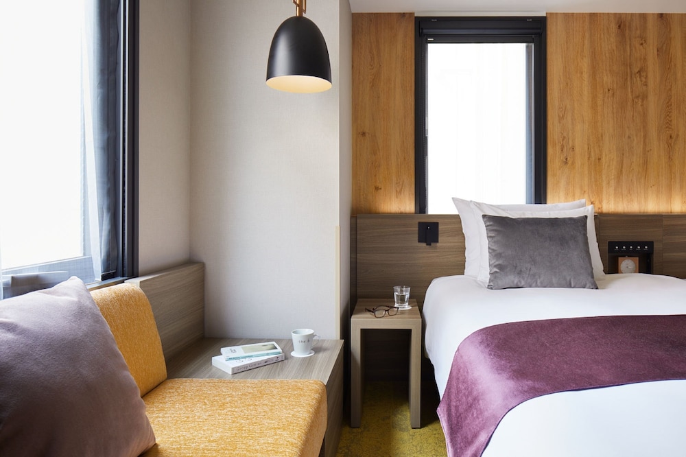 ツイン [禁煙] 客室5 | the b お茶の水