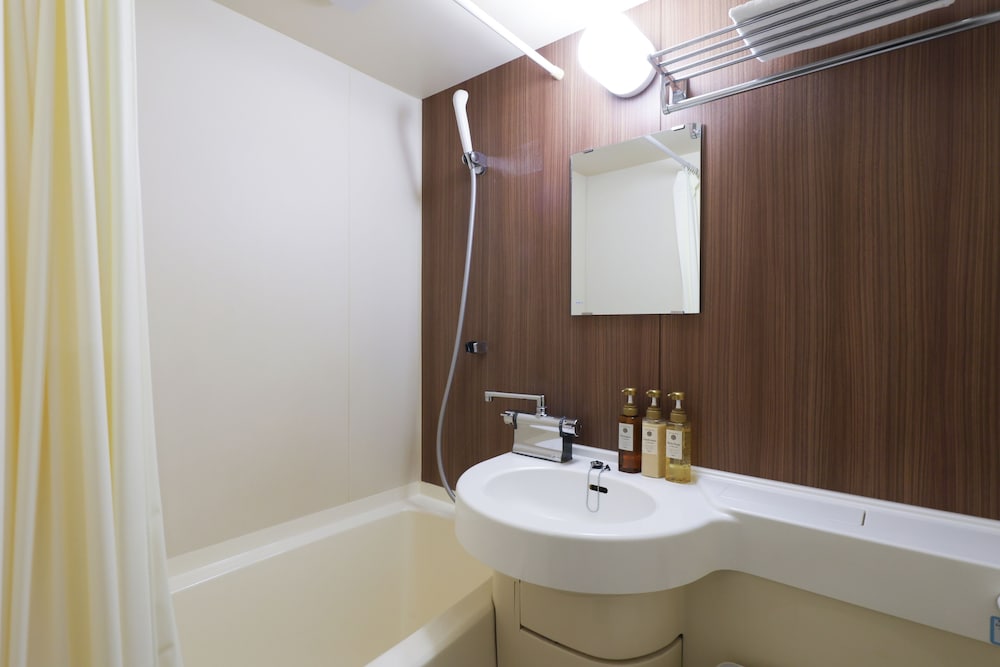 セミダブルルーム (2名様利用) 禁煙 バスルーム0 | 天然温泉 そが浜の湯 ドーミイン千葉City Soga