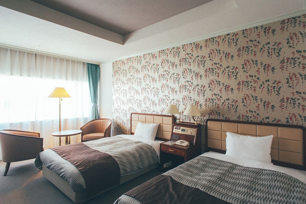 ツインルームダブルサイズベッド 2 台 | 掛川グランドホテル