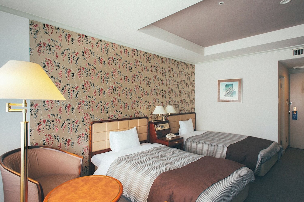 ツインルームダブルサイズベッド 2 台 客室1 | 掛川グランドホテル