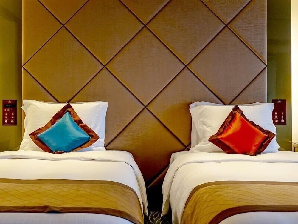 EXESプレミアグランスイート ラウンジアクセス付き 最大4名 禁煙 客室3 | 沖縄かりゆしリゾート EXES 恩納