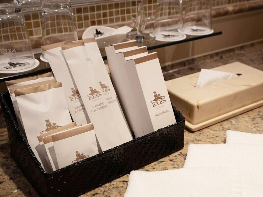 プレミアツイン 最大4名 禁煙 客室の設備とサービス0 | 沖縄かりゆしリゾート EXES 恩納