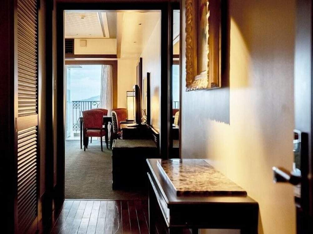 EXESプレミアグランスイート ラウンジアクセス付き 最大4名 禁煙 | 沖縄かりゆしリゾート EXES 恩納