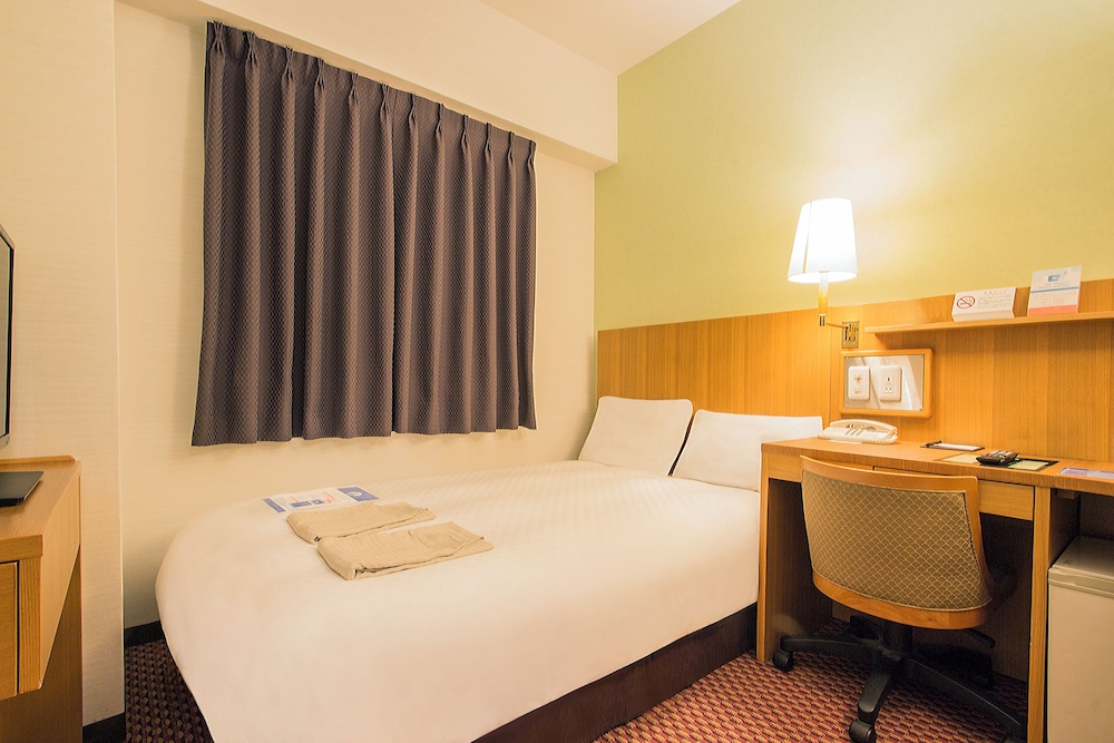 セミダブルルーム 禁煙 客室1 | ハートンホテル心斎橋