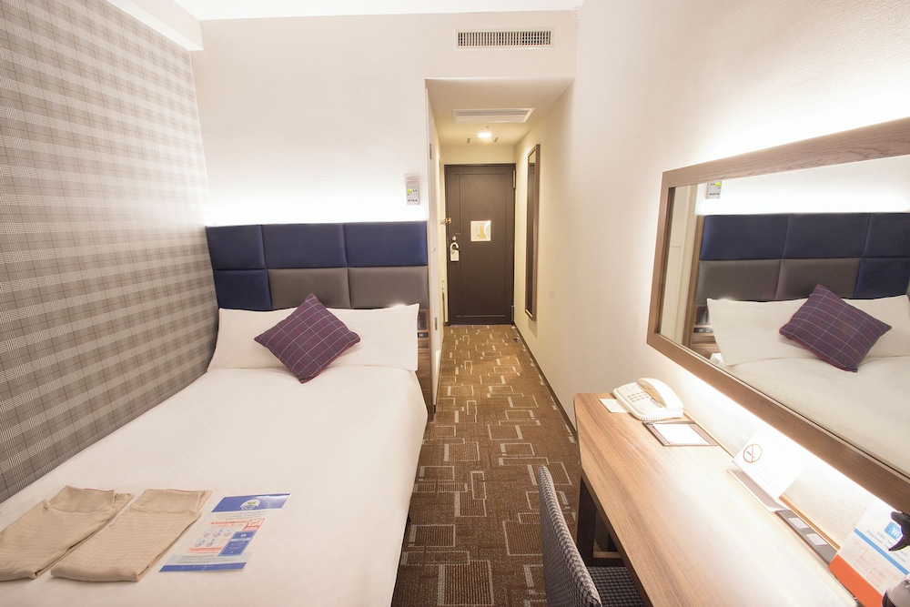 セミダブルルーム 禁煙 | ハートンホテル心斎橋