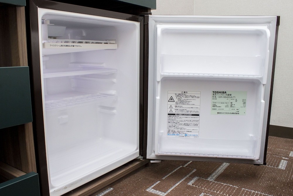 セミダブルルーム 禁煙 小型冷蔵庫0 | ハートンホテル心斎橋