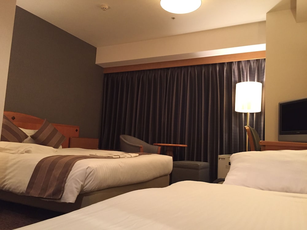 トリプルルーム 禁煙 (Double Room + extra bed) 客室1 | 後楽ホテル