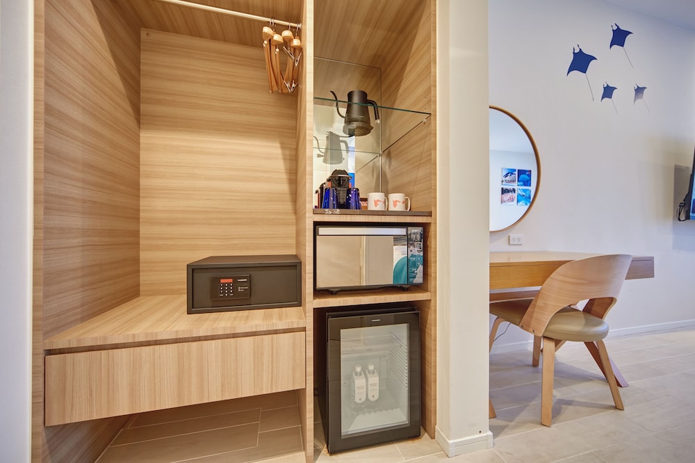 別館 スーペリアテラスツイン 禁煙 2名利用 客室の設備とサービス0 | ロイヤルビューホテル美ら海