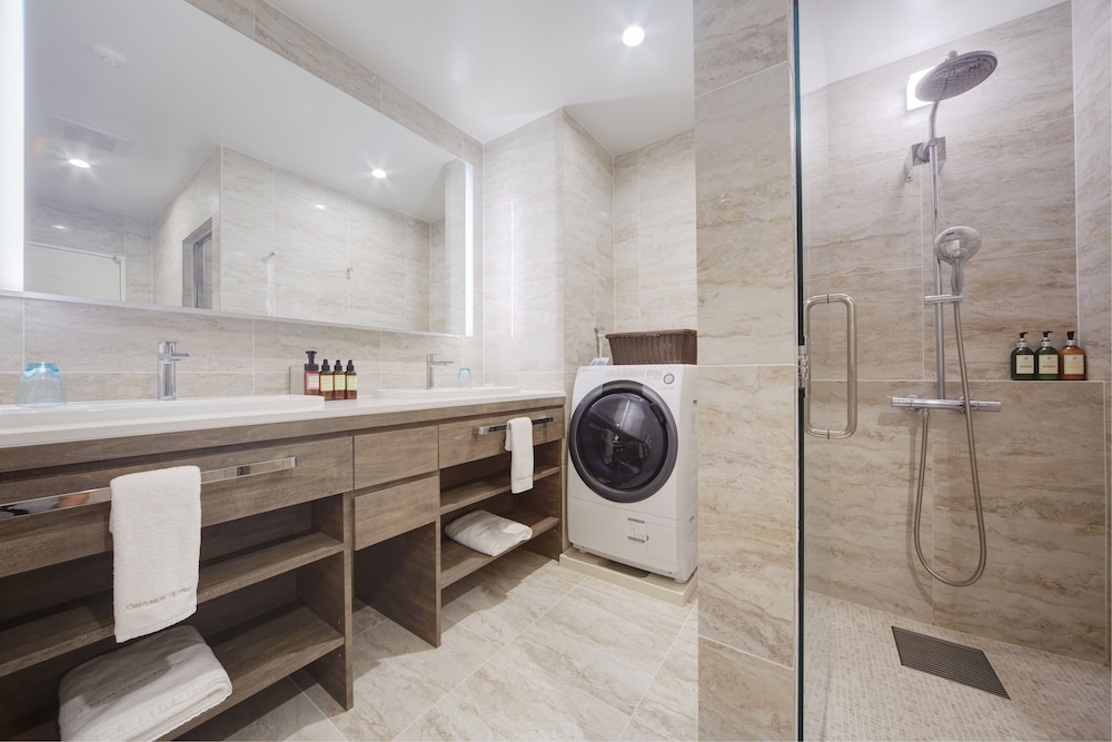 別館 デラックステラスツイン - 4ベッド 禁煙 6 名利用 客室の設備とサービス0 | ロイヤルビューホテル美ら海