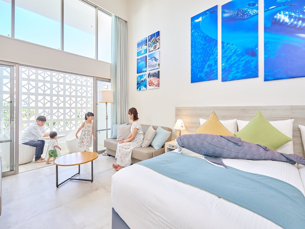 別館 スーペリアテラスツイン 禁煙 6名利用 客室1 | ロイヤルビューホテル美ら海