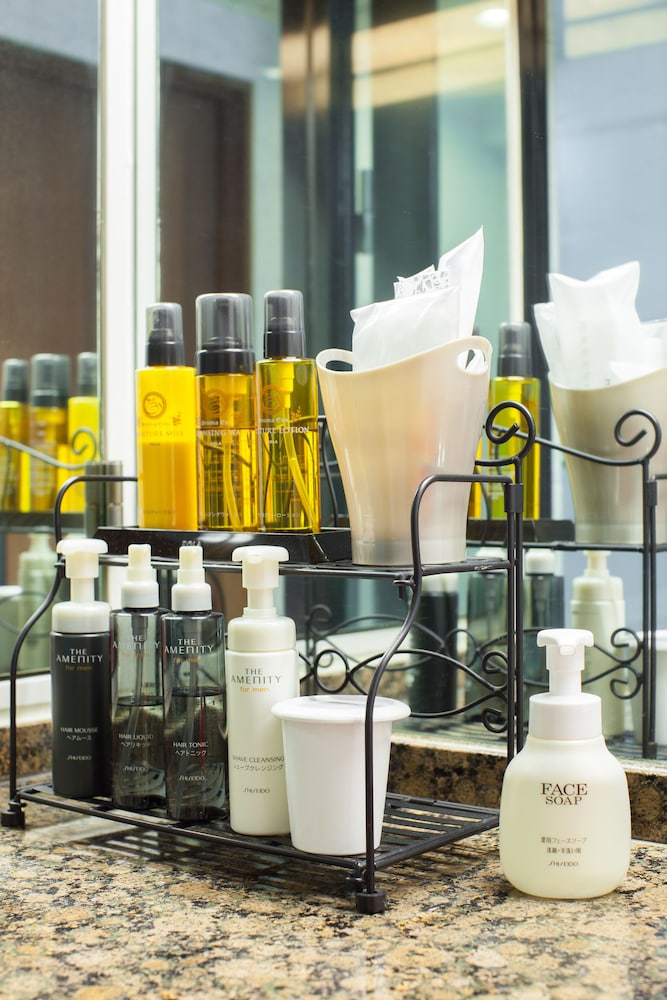 トリプルルーム (最大4名利用) バスルームの設備0 | シティ ホテル N.U.T.S.