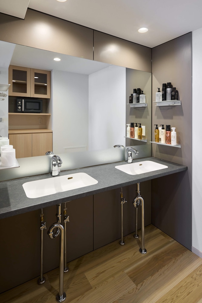 コンフォート ルーム ベッド (複数台) 禁煙 客室3 | シティ ホテル N.U.T.S.