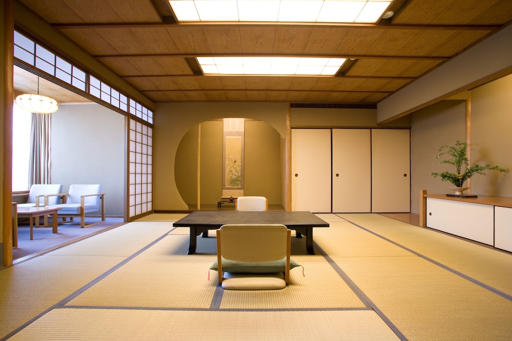 数奇屋和室 禁煙 マウンテンビュー【58㎡】 | 宮島グランドホテル有もと