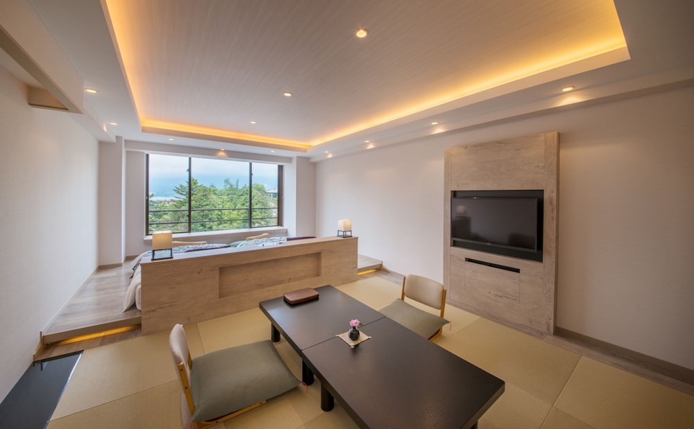 モダン和洋室 47㎡ | 宮島グランドホテル有もと