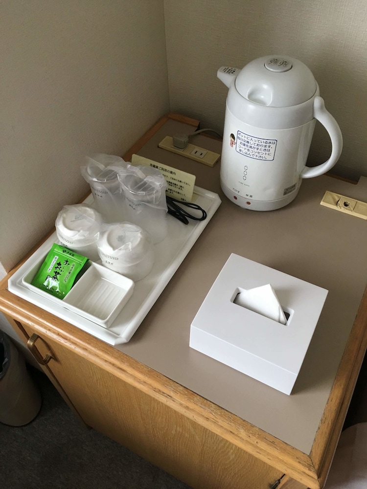 ベーシック ダブルルーム ダブルベッド 1 台 客室の設備とサービス1 | 浦安ビューフォートホテル