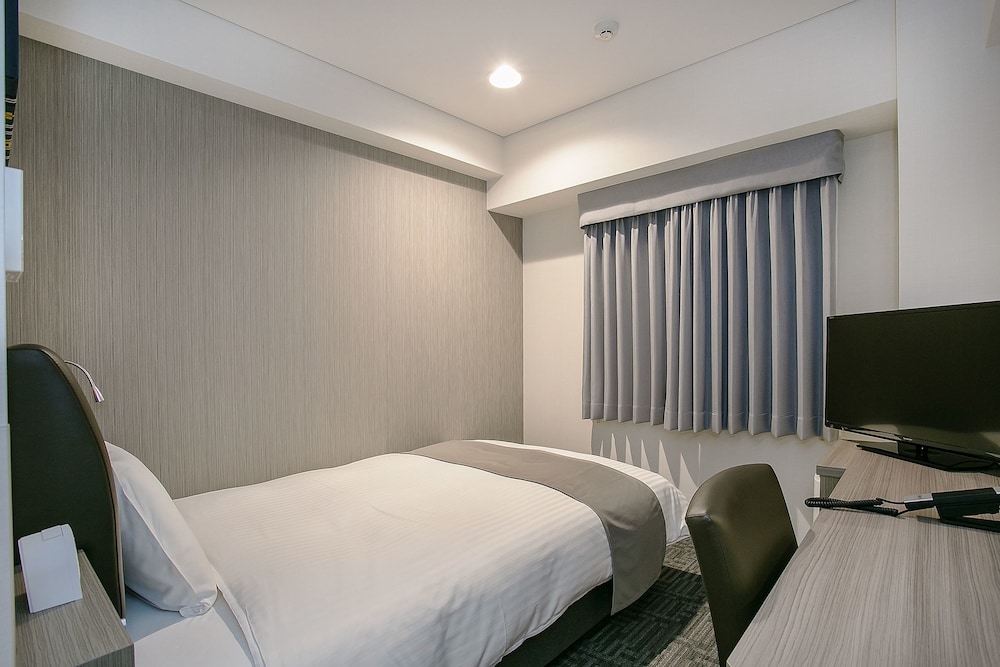 セミダブルルーム 禁煙 (2名利用限定） 客室2 | マースガーデンホテル博多